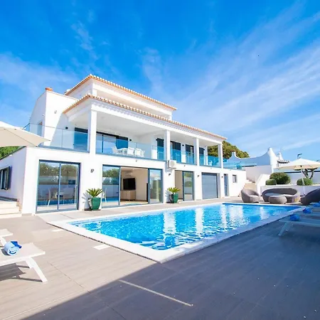 Villa Ilha Do Sol Luxury In An Ideal Location!